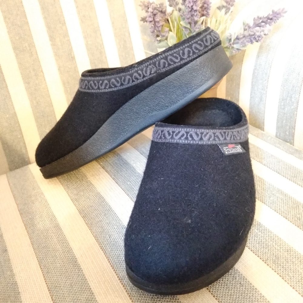 STEGMAN wool clogs